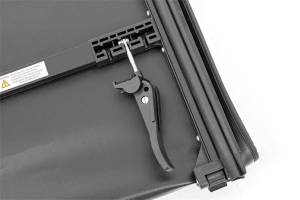 Rough Country - Rough Country - Hard Tri-Fold Tonneau Bed Cover (5.5-foot Bed w/o Cargo Management System) - 45207550 - Image 3