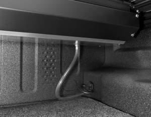 Roll N Lock - Roll N Lock - M Retractable 5' Bed Vinyl Black - LG495M - Image 2